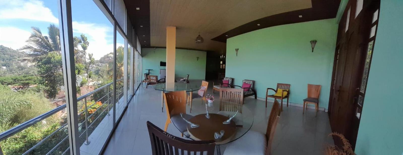 Suisse View Residence Канди Екстериор снимка
